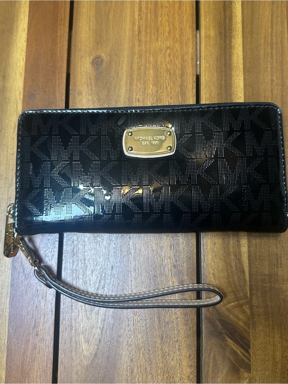 Michael Kors Black Patent MK Logo Wristlet Zip Around Wallet